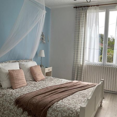 La Brionniere Bed & Breakfast Saint-Pierre-du-Chemin ภายนอก รูปภาพ